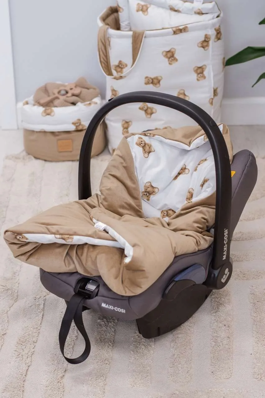 Mr. Teddy & Caramel Velvet Decke für Kindersitz – Bild 6